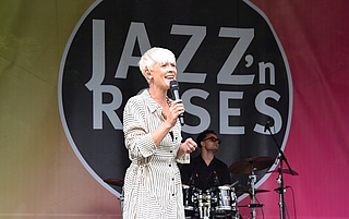 Sängerin Mica Millar und Band boten soulige Jazzklänge. (Foto: Frank)
