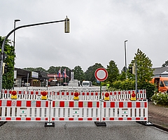 Die Reuterstraße ist an der Kreuzung Lohe, Heidweg gesperrt. (Foto: Frank)