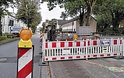 Zurzeit ist nur der Geh- und Fahrradweg an der Feldstraße stadtauswärts gesperrt. Ab 7. Oktober wird auch auf der Straße gebaut. (Foto: Frank)