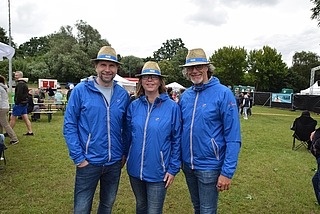 Zufrieden mit dem neuen Konzept: Thorsten Stockfleth (von links), Kristin Bey und Stefan Witt von der Initiative Elmshorn. (Foto: Frank)