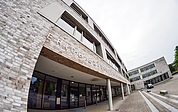 Es blieb beim Schreck: Die Polizei sieht keine Gefahr für die Erich Kästner Gemeinschaftsschule Elmshorn (KGSE). (Foto: Frank)