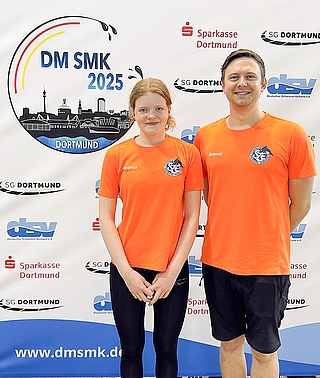 Trainer Artemii Orekhov zeigte sich stolz über die Leistungen von Sophia Malin Dorittke. (Foto: SZE)