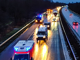 Wer aus Richtung Norden kommend auf die A7 will, muss am heutigen Mittwoch, 25. Juli, ab 20 Uhr bereits in Hamburg-Eidelstedt von der A23 abfahren. (Foto: Strandmann/Archiv)