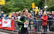 Robbin Rechenberg läuft auf der 5-Kilometer-Distanz als erster ins Ziel. (Foto: Jan-Hendrik Frank)