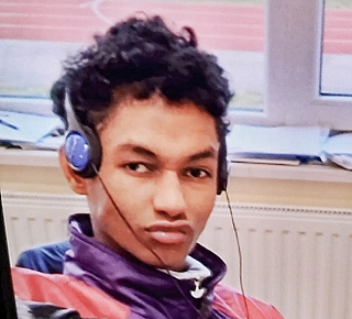 Nimrod S. ist zirka 1,80 bis 1,85 Meter groß und schlank. Er hat dunkle Haare. (Foto: Polizei)