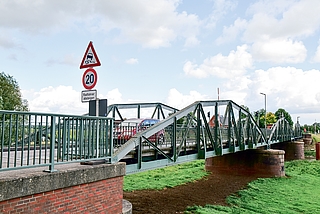 Die Drehbrücke in Klevendeich ist gesperrt. (Archiv: Frank)