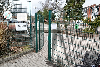 Auf dem Gelände der Rosenstadtschule in Uetersen hat es gebrannt. (Archiv: Frank)