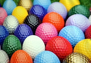 Minigolf ist ein Spiel für die ganze Familie. (Symbolfoto: Pixabay)