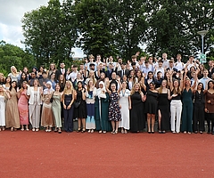Den Abiturientinnen und Abiturienten der KGSE stehen nun alle Türen offen. (Foto: Strandmann)